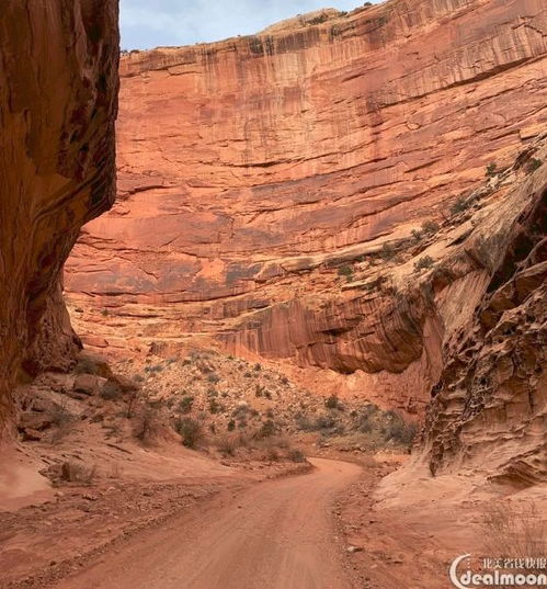 moab to capitol reef,Moab to Capitol Reef: A Journey Through Time and Nature’s Wonders