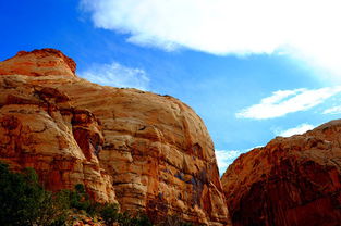 hickman bridge capitol reef,Hickman Bridge Capitol Reef: A Comprehensive Guide