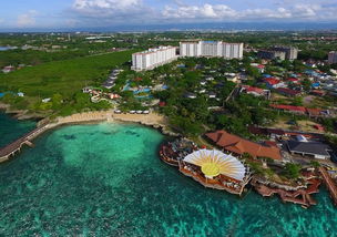 crown reef resort and waterpark reviews,Location and Accessibility